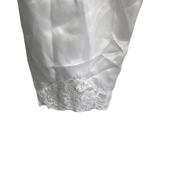 Unmentionables Vintage White Satin Robe With Belt Lace Made In Canada  S - Picture 7 of 8